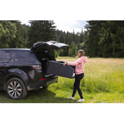 Składany transporter samochodowy dla psa do bagażnika z materacem i pasem bezpieczeństwa 100x70 cm